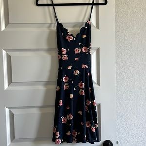 Sonya Knit Scalloped Dress Size Medium